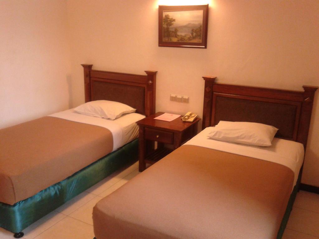 Hotel Fortuna Surabaya Ruang foto